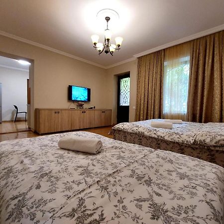 Apartamento Geo Kutaisi Exterior foto