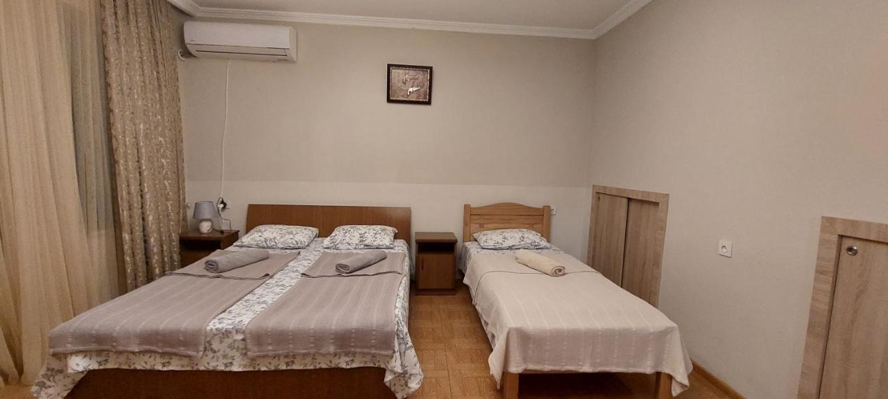 Apartamento Geo Kutaisi Exterior foto