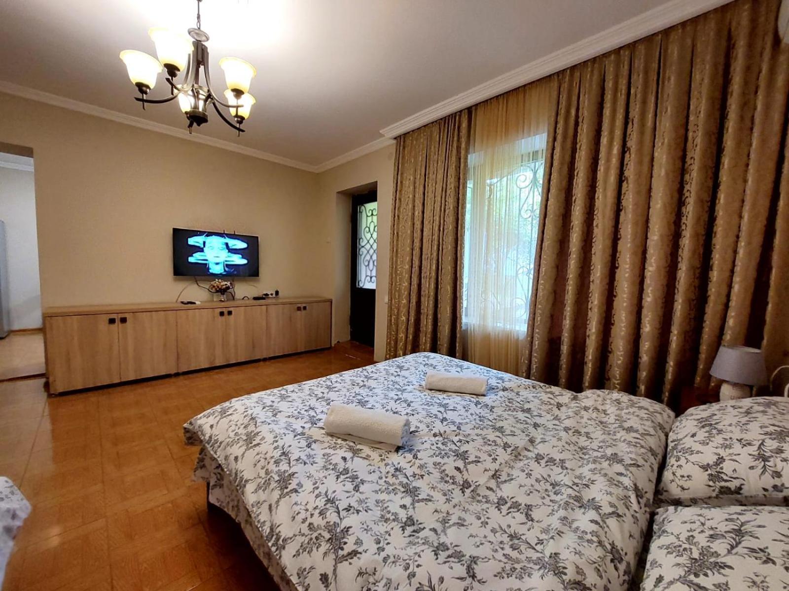 Apartamento Geo Kutaisi Exterior foto